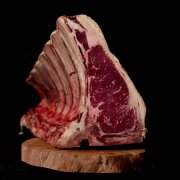 WAGYU EUROPA (ALIMENTAZIONE, ALLEVAMENTO E PRODUZIONE)