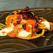 SPAGHETTONE AI QUATTRO PEPERONI