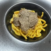 SPAGHETTONE DI ZUCCA E TARTUFO