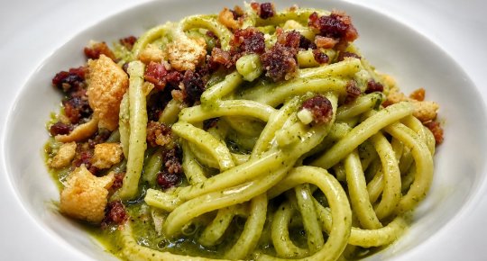 SPAGHETTO CON BROCCOLI E TARALLO