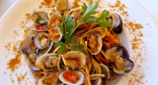 SPAGHETTI VONGOLE E BOTTARGA