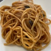 SPAGHETTI ALLA PUTTANESCA