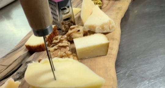 TAGLIERE DI FORMAGGI