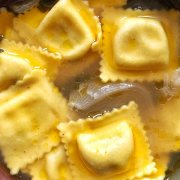 RAVIOLI DI RICOTTA E BRANZINO