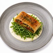 STRUDEL AUX L&Eacute;GUMES AVEC SAUCE AU FROMAGE