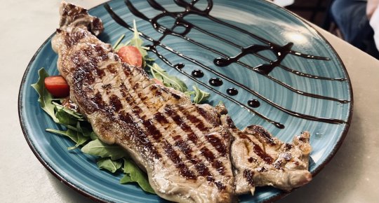 STEAK DE BREUF AU POIVRE NOIR