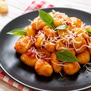 GNOCCHI FILANTI AL POMODORO