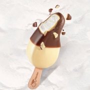 KINDER CHOCOLATE ICE CREAM