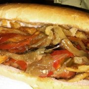 PANINO SALSICCIA E CIPOLLA